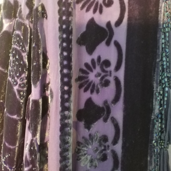 NEW PURPLE SILK VELVET BURNOUT FRINGED &BEADED LG - Picture 5 of 8